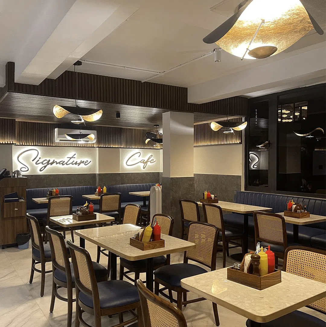 Signature Cafe, Delhi
