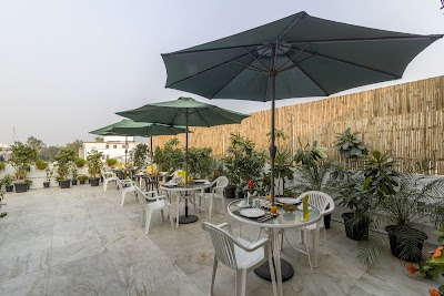 Colonel's Retreat, Delhi