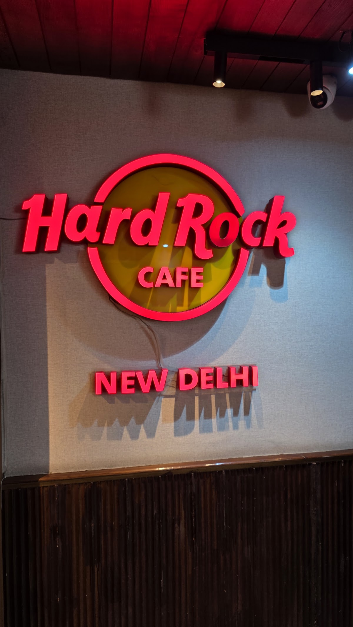 Hard Rock Cafe — photo 4
